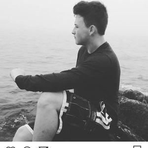 Meet your Posher, Dakota